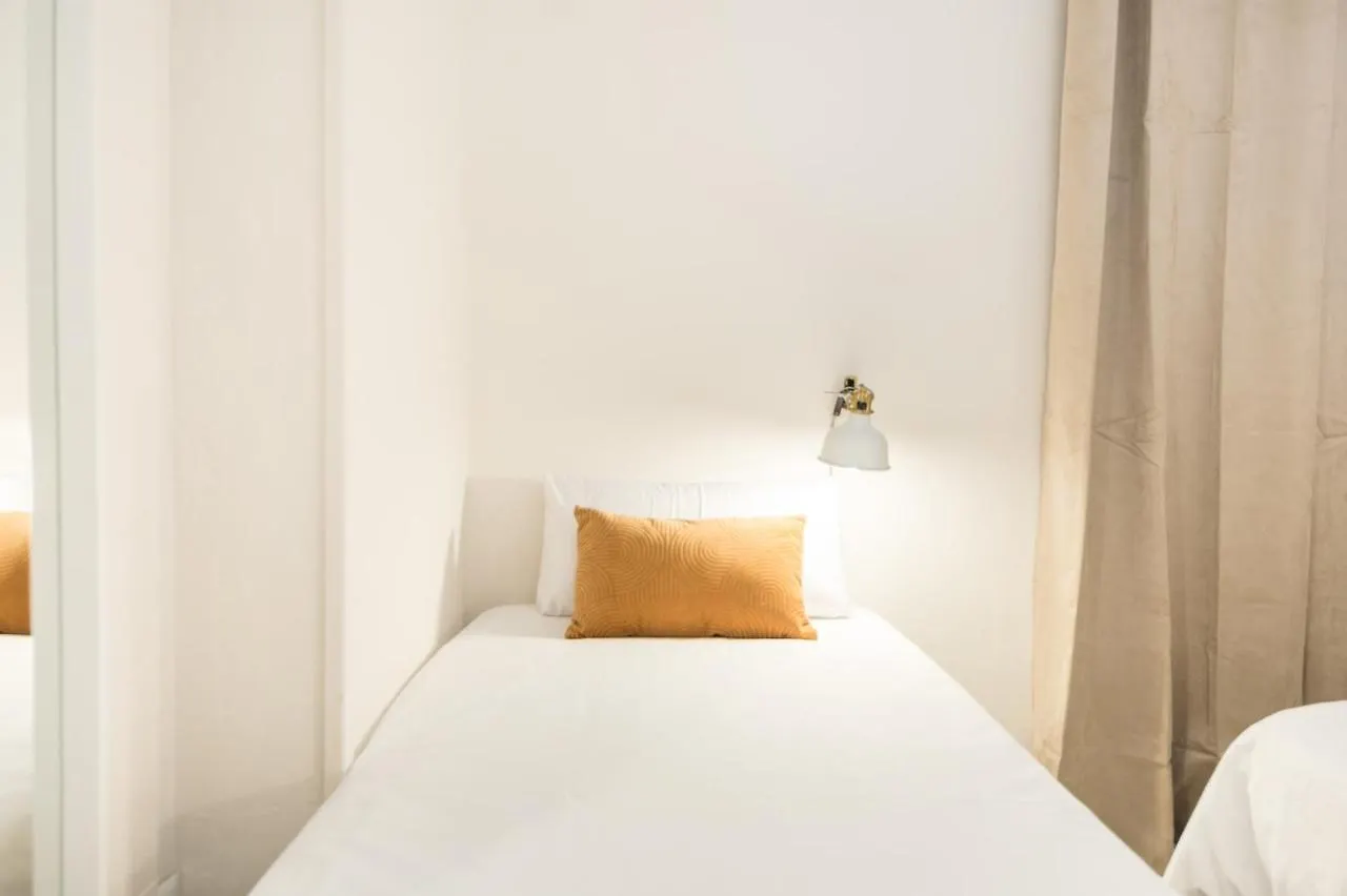 Apartment Ferienwohnung Terrace, Sun And Local Lifestyle In Gracia Barcelona Spanien