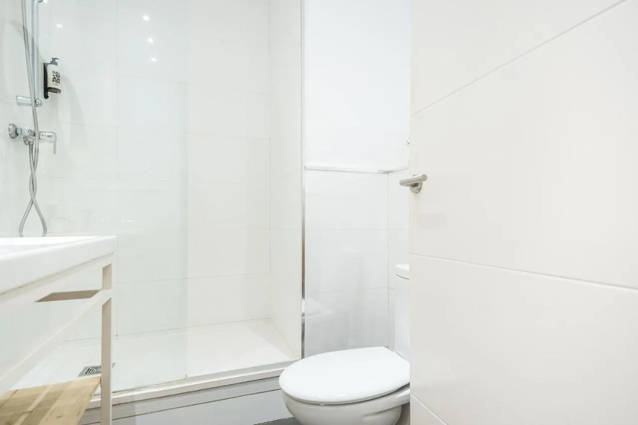 Apartment Ferienwohnung Terrace, Sun And Local Lifestyle In Gracia Barcelona