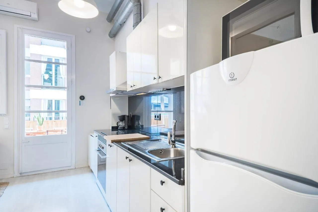 Apartment Ferienwohnung Terrace, Sun And Local Lifestyle In Gracia Barcelona